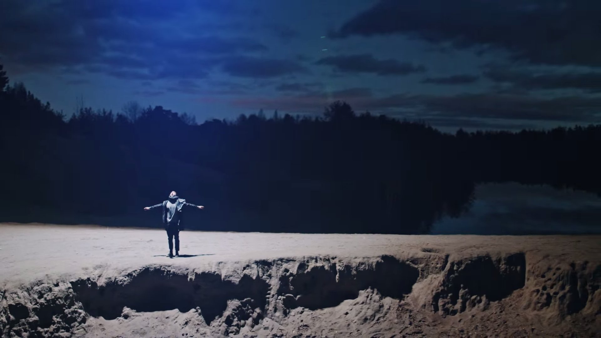 youtu-be-v4zjtiiwrsq